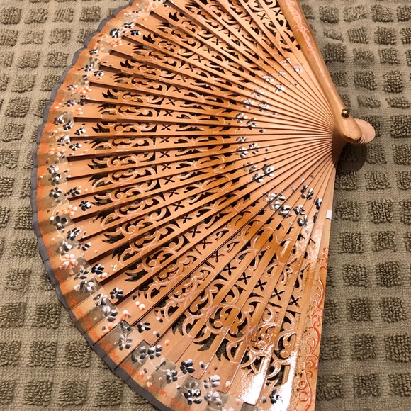 Accessories - NWT beautiful wooden fan